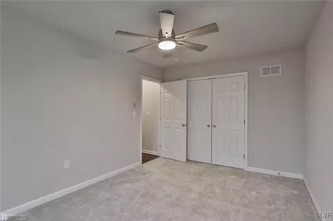 1610 Clauser St, Hellertown, PA 18055 photo 28
