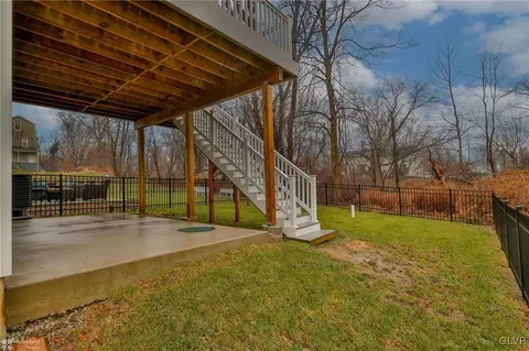 1610 Clauser St, Hellertown, PA 18055 photo 33