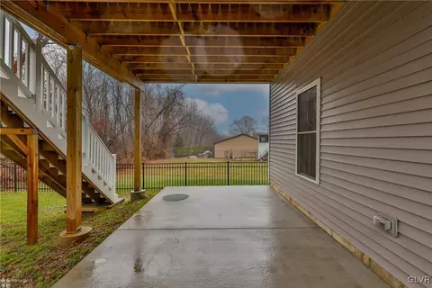 1610 Clauser St, Hellertown, PA 18055 photo 32