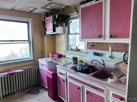 51 E Garrison St, Bethlehem, PA 18018 photo 3