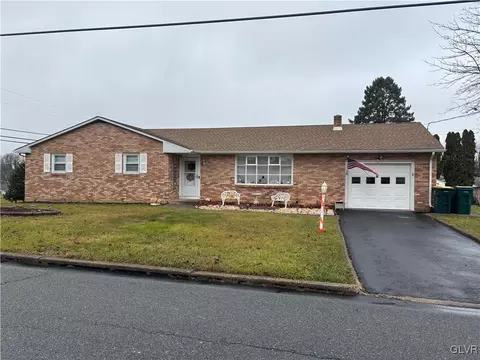 3335 Oregon St, Palmer Township, PA 18045