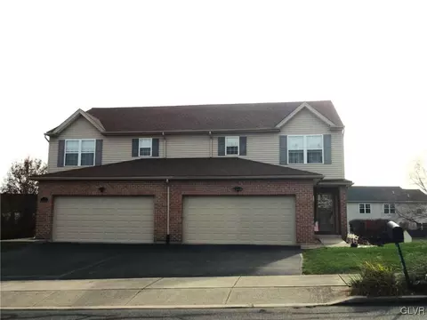708 White Cir, Northampton, PA 18067