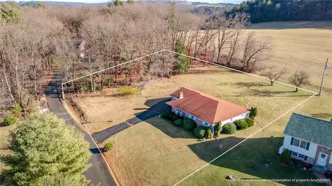 46 Maple Ave, Lehighton, PA 18235