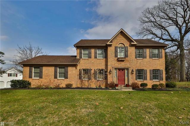 8152 Lark St, Fogelsville, PA 18051