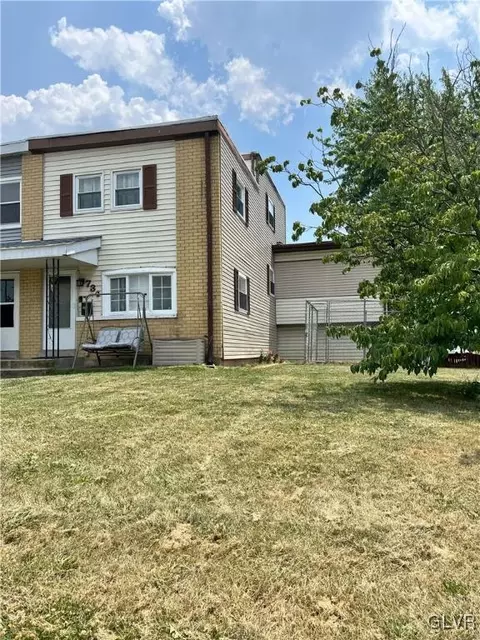 734 Mohawk St, Allentown, PA 18103