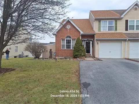 2349 Fernwood Dr, Coplay, PA 18037