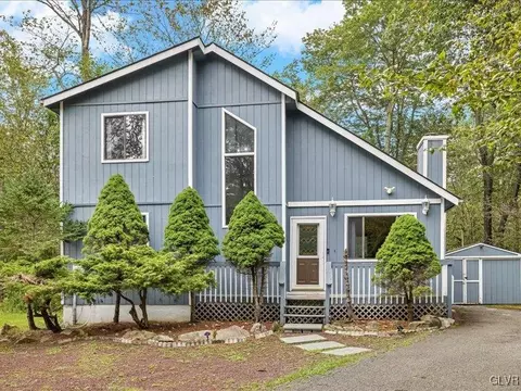 107 Douglas Fir Ln, Coolbaugh Twp, PA 18466