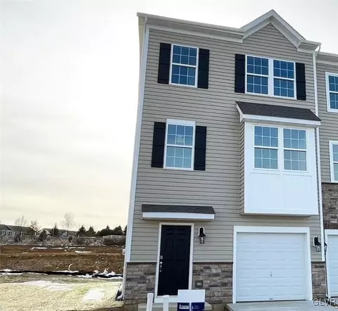 8310 Alexander Ct, Macungie Twp, PA 18031