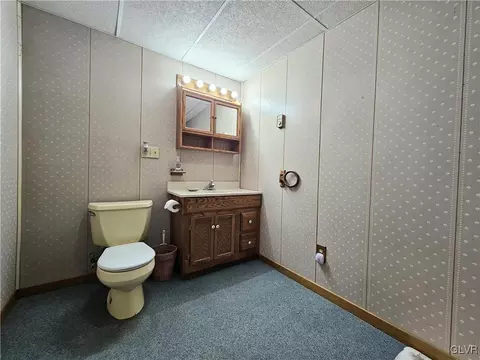 800 Copella Rd, Bath, PA 18014 photo 29