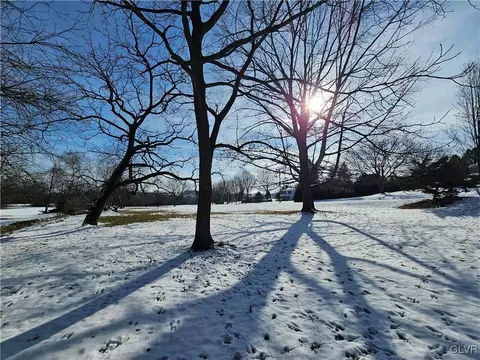 800 Copella Rd, Bath, PA 18014 photo 5