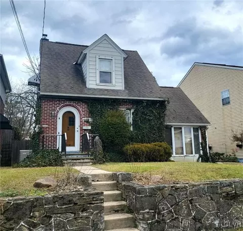 1233 S 9th St, Allentown, PA 18103