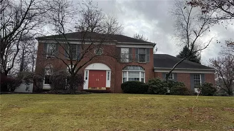 266 Kristin Ln, Allentown, PA 18104