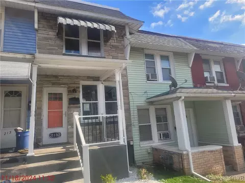 211 Clearfield St, Freemansburg, PA 18017