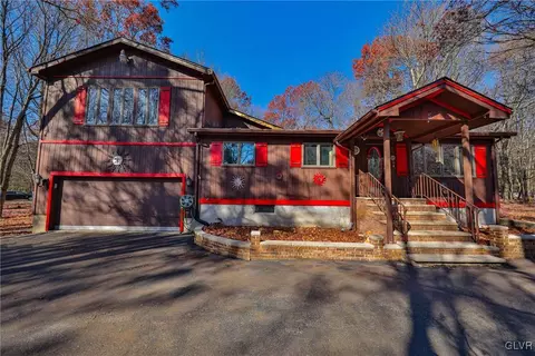 5 Juniper Ln, Albrightsville, PA 18210