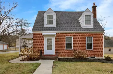 124 Walnut St, Green Lane, PA 18054