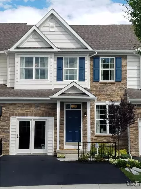 603 Fountain View Cir #17, Macungie Twp, PA 18104