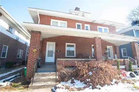 937 S Poplar St, Allentown, PA 18103