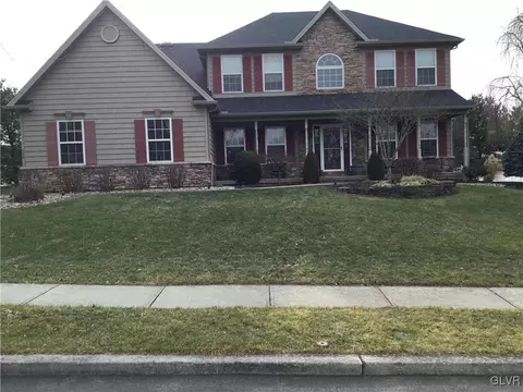 6520 Carmel Dr, Macungie, PA 18062