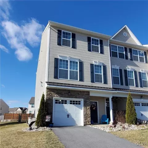 1362 Black Forest Dr, Allentown, PA 18104
