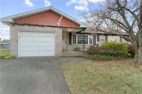 2716 Andrea Dr, Allentown, PA 18103