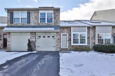 1028 Timberidge Ln, Allentown, PA 18106