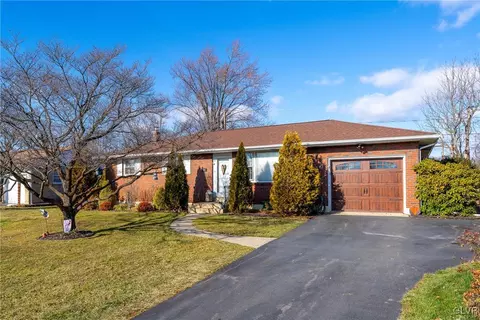 70 Colonial Rd, Allentown, PA 18109