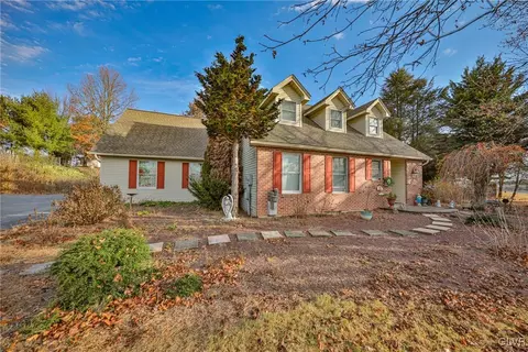 6559 Knoll Ct, New Tripoli, PA 18066