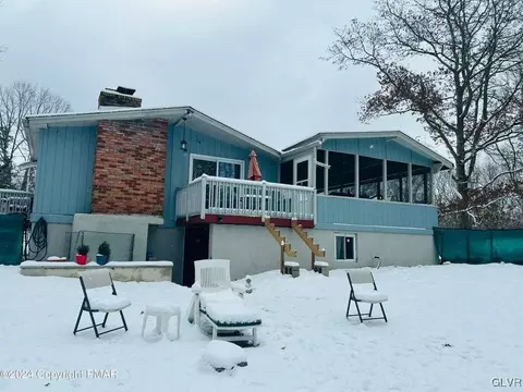 1069 Bear Dr, Pocono Ranch Lands, PA 18324