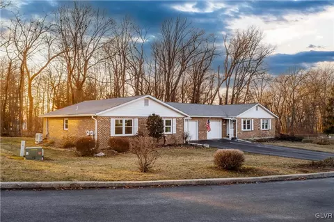 4178 Mink Rd, Emmaus, PA 18049