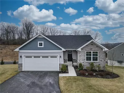 4225 Mimosa Ln, Whitehall Twp, PA 18052