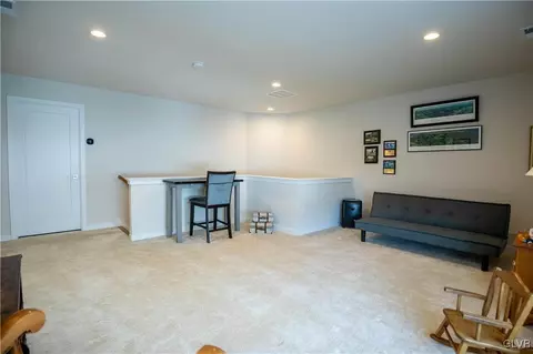 6972 Pine Ln, Bath, PA 18014 photo 22