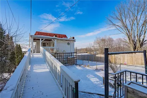 966 Washington Ave #REAR, Northampton, PA 18067