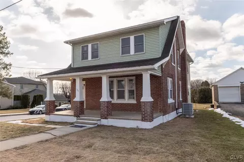 354 E Prospect St, Nazareth, PA 18064