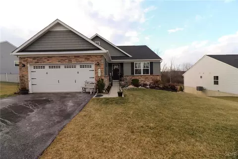 4223 Mimosa Ln, Whitehall Twp, PA 18052