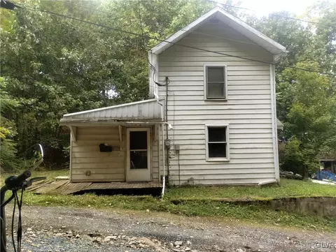 65 Spring St, Lehighton, PA 18235