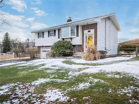 459 S Cottonwood Rd, Northampton, PA 18067