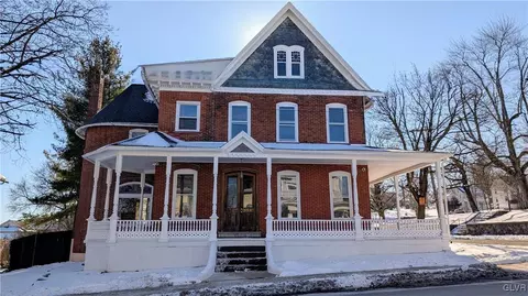 334 Market St, Bangor, PA 18013