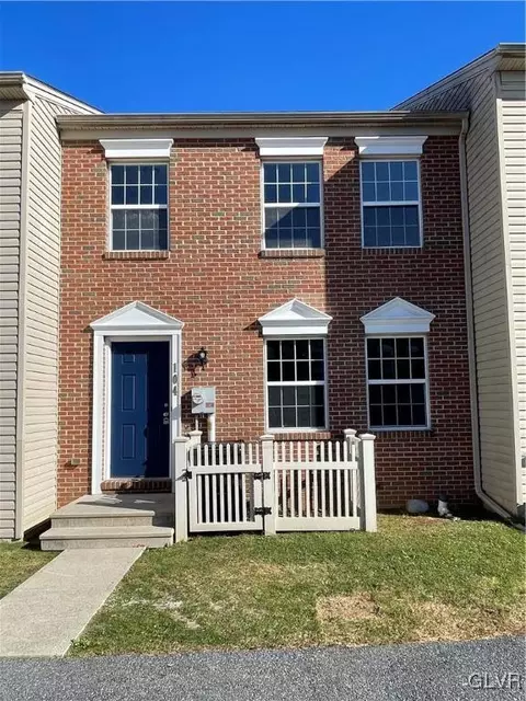 104 Walnut St, Freemansburg, PA 18017