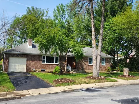 506 Green St, Catasauqua, PA 18032
