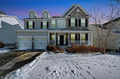 2105 Bridgeport Ave, Pennsburg, PA 18073