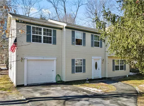 8350 Coyote Dr, Coolbaugh Twp, PA 18466