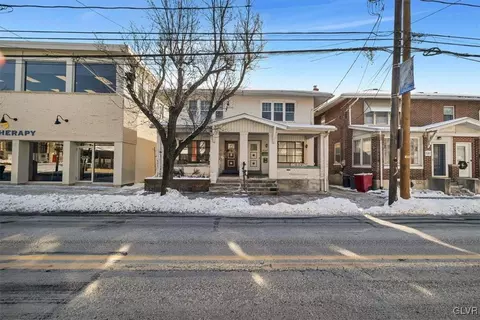 528 Chestnut St, Emmaus, PA 18049