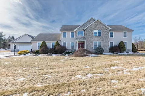 1089 Jacobsburg Rd, Wind Gap, PA 18091