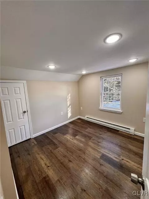 1054 Interchange Rd, Gilbert, PA 18331 photo 15