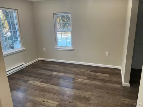 1054 Interchange Rd, Gilbert, PA 18331 photo 19