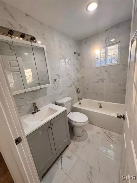 1054 Interchange Rd, Gilbert, PA 18331 photo 5