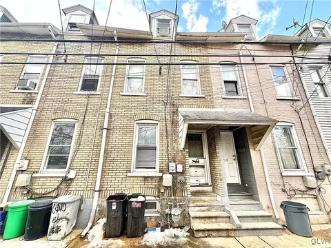 838 Elliger St, Allentown, PA 18102