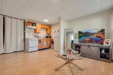 2153 Main St, Bethlehem, PA 18017 photo 6