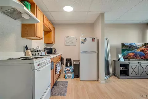2153 Main St, Bethlehem, PA 18017 photo 7