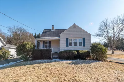 3482 Main Rd E, Emmaus, PA 18049